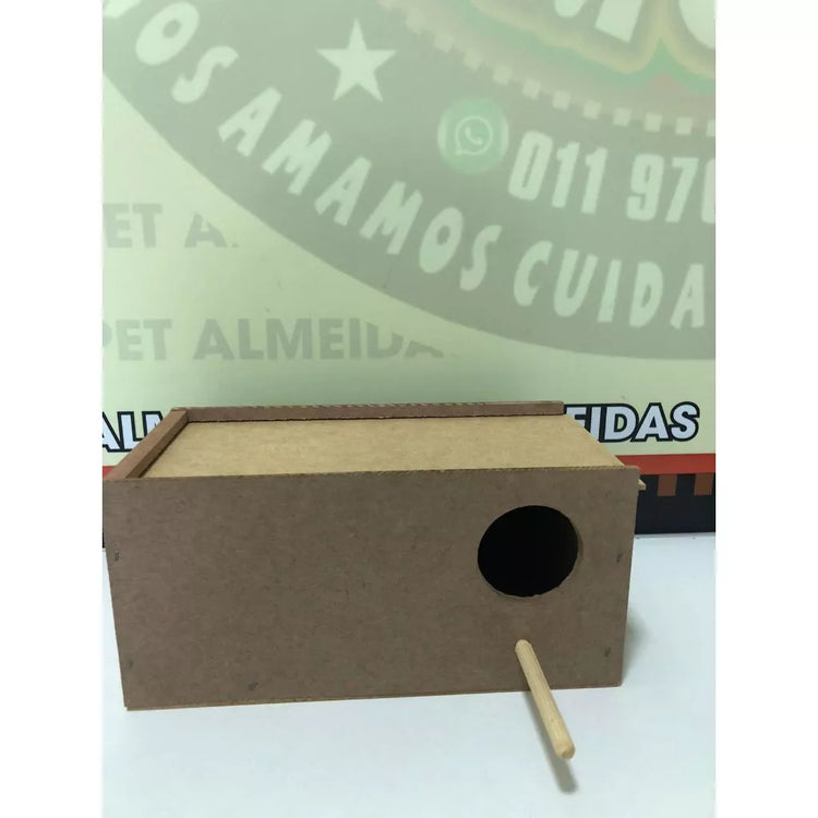 Ninho para psitacídeos em madeira