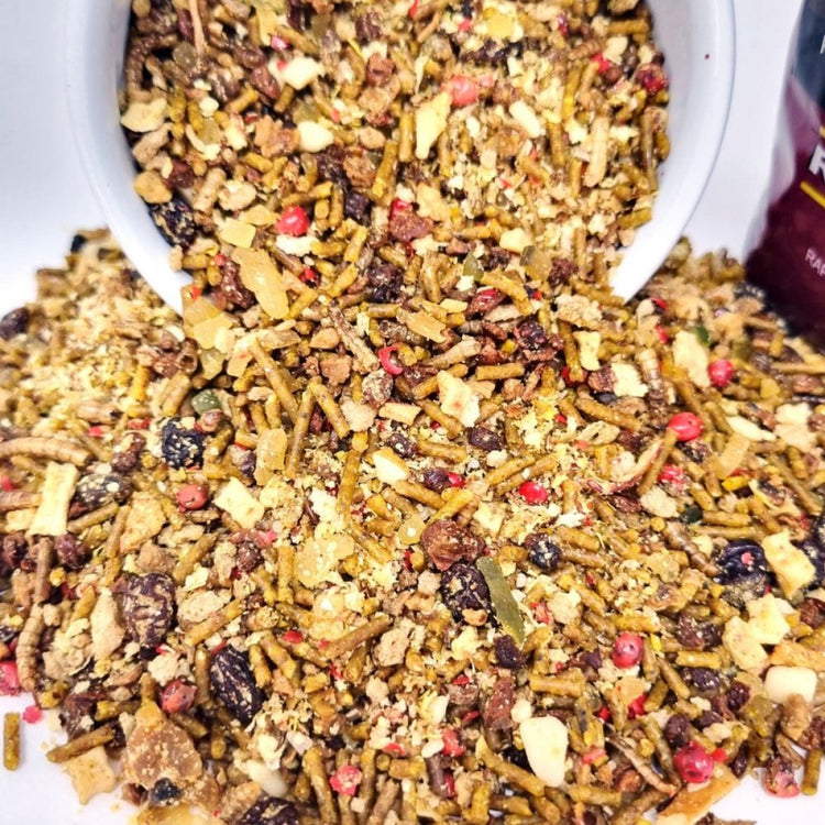 KIT TRINCA FERRO: 1 FARINHADA PREMIUM + 1 SEMENTES COM TENEBRIO - 400G CADA