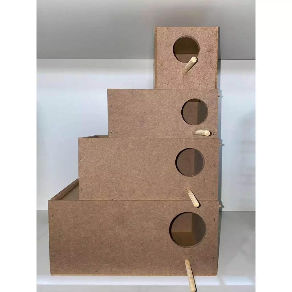 Ninho para psitacídeos em madeira